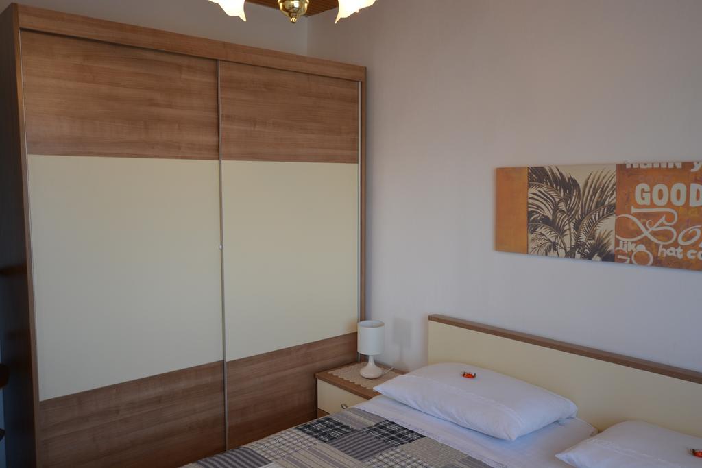 Apartment Slavica Kornić Eksteriør billede