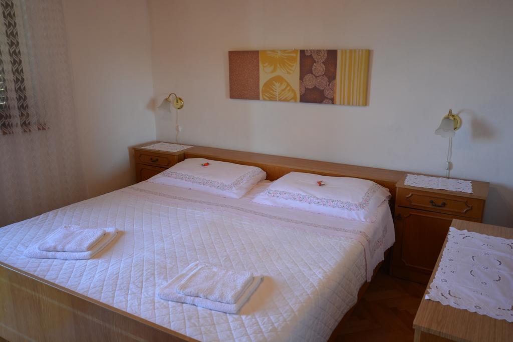 Apartment Slavica Kornić Eksteriør billede